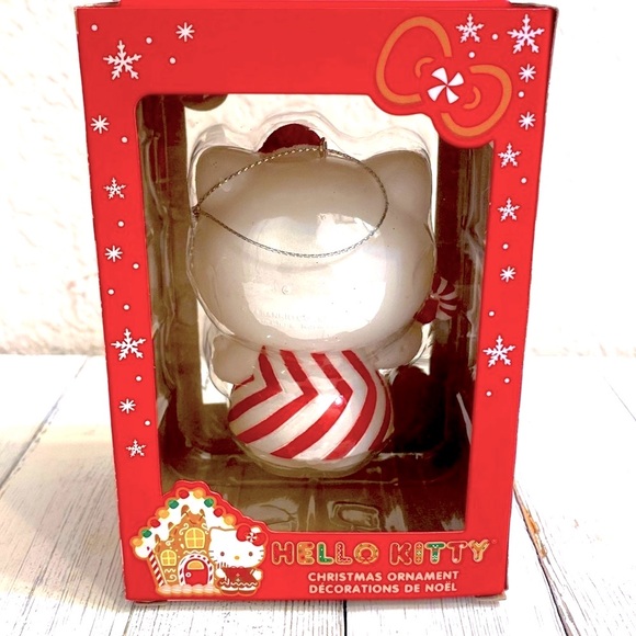 🎄Ornament Candy Cane Christmas! Hello kitty Christmas Ornament. - Picture 2 of 3